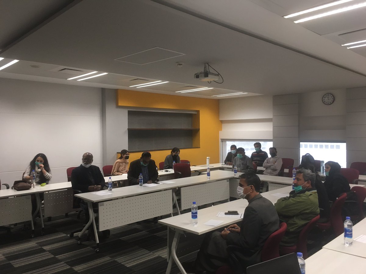  #HappeningNow: The Karachi Urban Lab has organised a meeting with representatives and activists from communities facing the threat of displacement due to development projects across Karachi  @KarachiUrbanLab  @UrbanPlannerNED