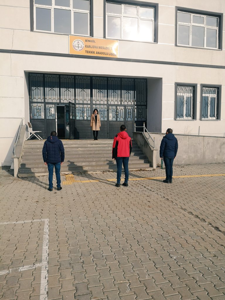 Törenlerimizi Öğrencilerimizle yapabileceğimiz sağlıklı günlerin biran önce gelmesi dileğiyle 🙏