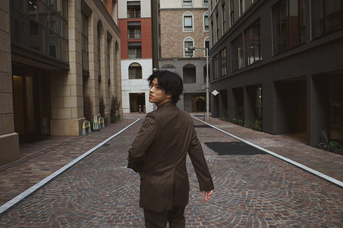 legi_TAKUMI's tweet photo. 成人の日！👨
成人式がなく残念でしたが、無事、成人の日を迎えられました！
ここまで育ててくれた家族に感謝です。今まで通り初志貫徹🔥

#同窓会楽しみにしてたのになあ
#でも今は我慢 #成人の日 https://t.co/i0TiEcq0S0