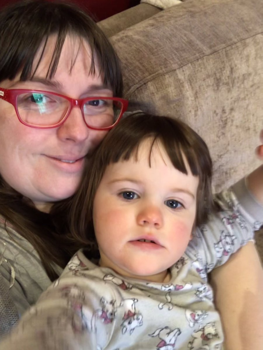 hopefulmummy83's tweet photo. @Life_of_Loula @OMGitsagirl2015 @vickycahoy @bellyandbabies @ElaineARoche @BryonyAshaw @soloparentuk Still in our pjs but they do match!! #ivegivenup https://t.co/BWNAil1aXN