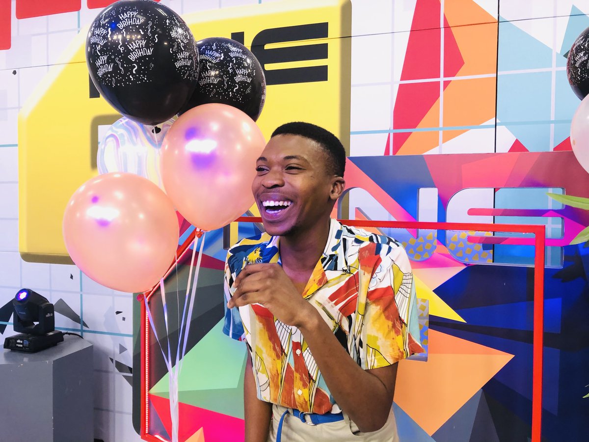 hecticnine9's tweet photo. Chasing Mondays with #HecticLIVE and today is all about you guys! Melody Gwala and Cooks Unofficial will be chatting with your guys through out the show! https://t.co/iW6cP06D1z