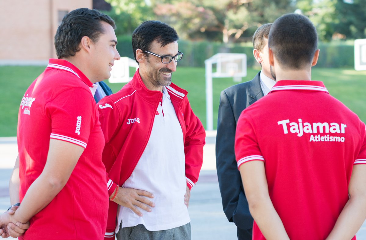 OLÍMPICOS 🏅 El atleta Chuso García Bragado ficha por el @CD_Tajamar en su último año en activo. Así será olímpico en el club en el que acabe sus días deportivos... que fue el mismo que le vio nacer. ¡Muy agradecidos! #Atletismo #Olímpico #Chuso #Bragado