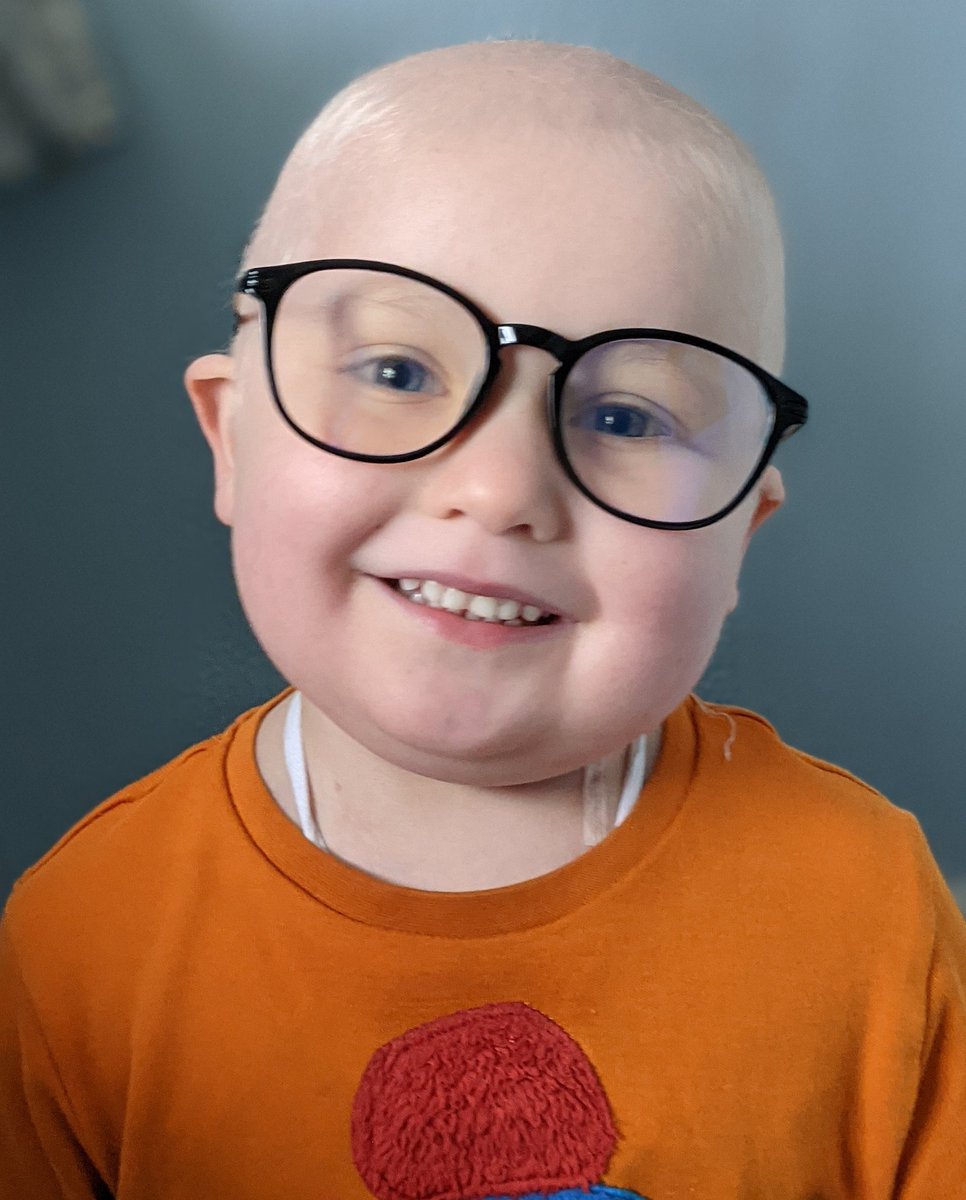 TeamKipUK's tweet image. We don't know who you are, but somewhere in Germany a wonderful young man is donating some of his bone marrow today that, after a spell in a freezer, is going to give this beautiful boy a whole new immune system.

We can never thank you enough.

#TeamKip #SmellyPantsWee