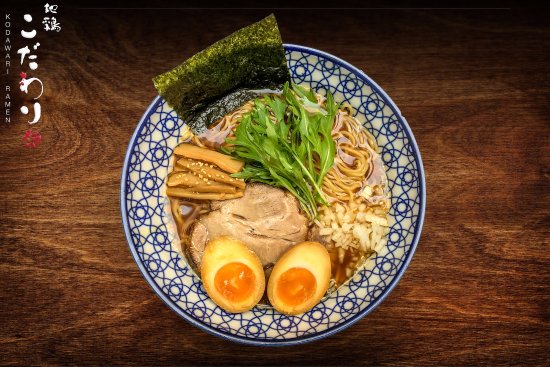 [On en parle] @francesnacking • « Les tendances 2020-21 et les 10 plats français du top 100 #Deliveroo des plus populaires au monde » bit.ly/35uHatt -  Nous sommes très contents pour nos amis <a href="/KodawariRamen/">Kodawari Ramen</a> classé 9e France et 60e monde ! #RamenWorld #InSnackingWeTrust