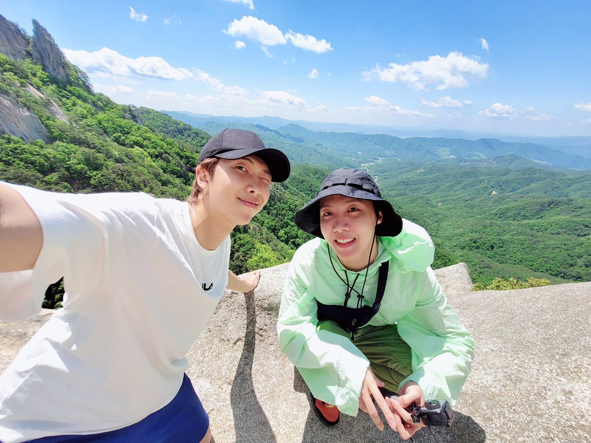 they look so happy ! NAMSEOK HIKING DATE Y'ALL