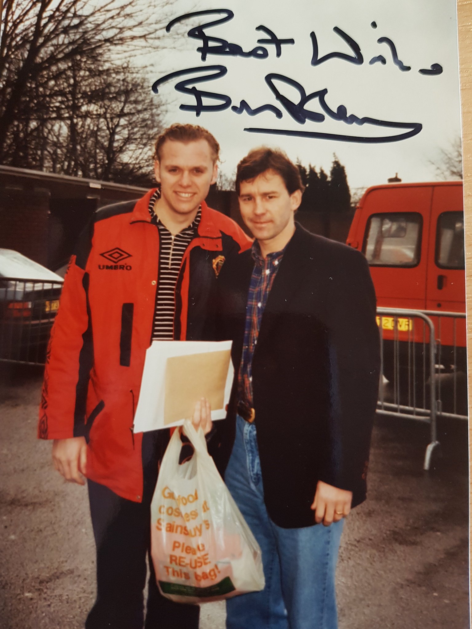 Happy 64th birthday to my hero, Manchester United legend Bryan Robson      
