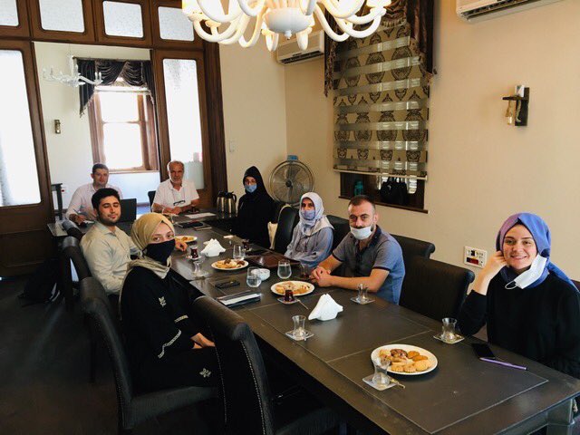 izubam35's tweet photo. Genç Liderler Akademisi Üyeleri ile gençlerin bağımlılık alanındaki çözümlere katkı sağlaması üzerine istişare edildi. https://t.co/ssCzHt8AWU
