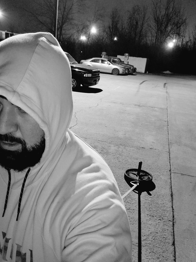 TeamClydesdale1's tweet photo. Day 11 Outdoors. Took the Sled Dog for a walk outside the gym. 25 degrees in Cbus this morning and the walk/lunges felt great!  #FitLeaders #TeacherFit #FirstShift https://t.co/QWWwbON8FI