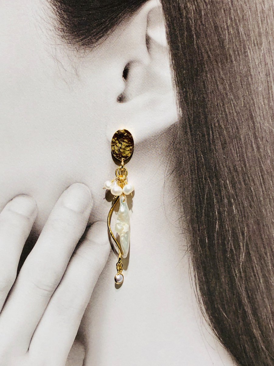 貴和製作所 ルミネ池袋店 ルミネ池袋スタッフ作品 淡水パールのスウィングピアス 同じ形が２つとない淡水パールでオリジナリティの高い自分だけのアクセサリーをお作りになるのはいかがですか 温かみのあるパールの色合いもおすすめです 貴和