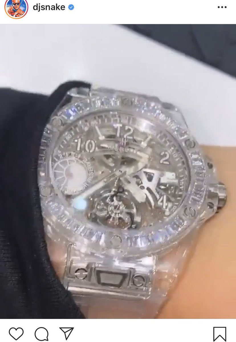 FlockoDeNeige's tweet photo. @Axlfrd Ça me fais penser à dj snake avec sa montre ptdrrr https://t.co/XPsfJ5B1uY