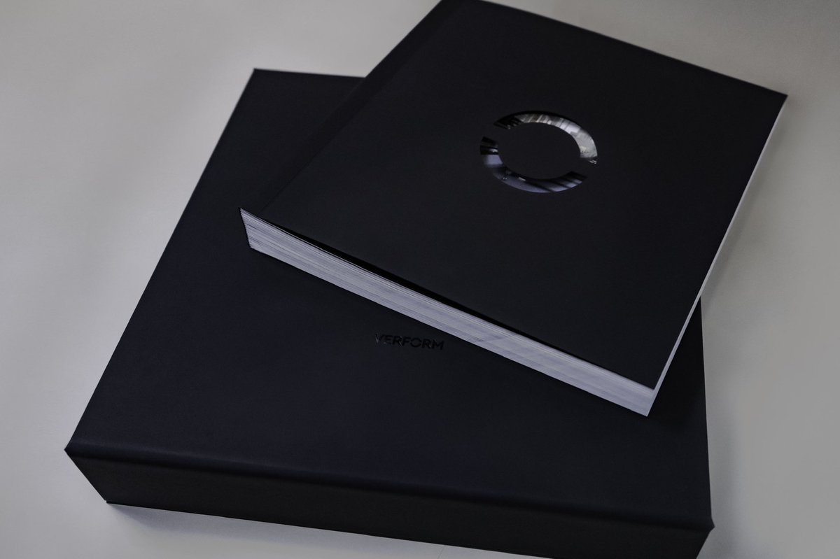 spectrum_print's tweet photo. Present your books in these lovely high end boxes that are indeed great for presentations and giving that extra VIP touch. @verform1 #bookpresentations #books #box #luxuryfinishing #printingservice #custommade #branding #presentations #dubaiprint #dubai #difc #twofour54 #abudhabi https://t.co/gGNgqt1Z6Q