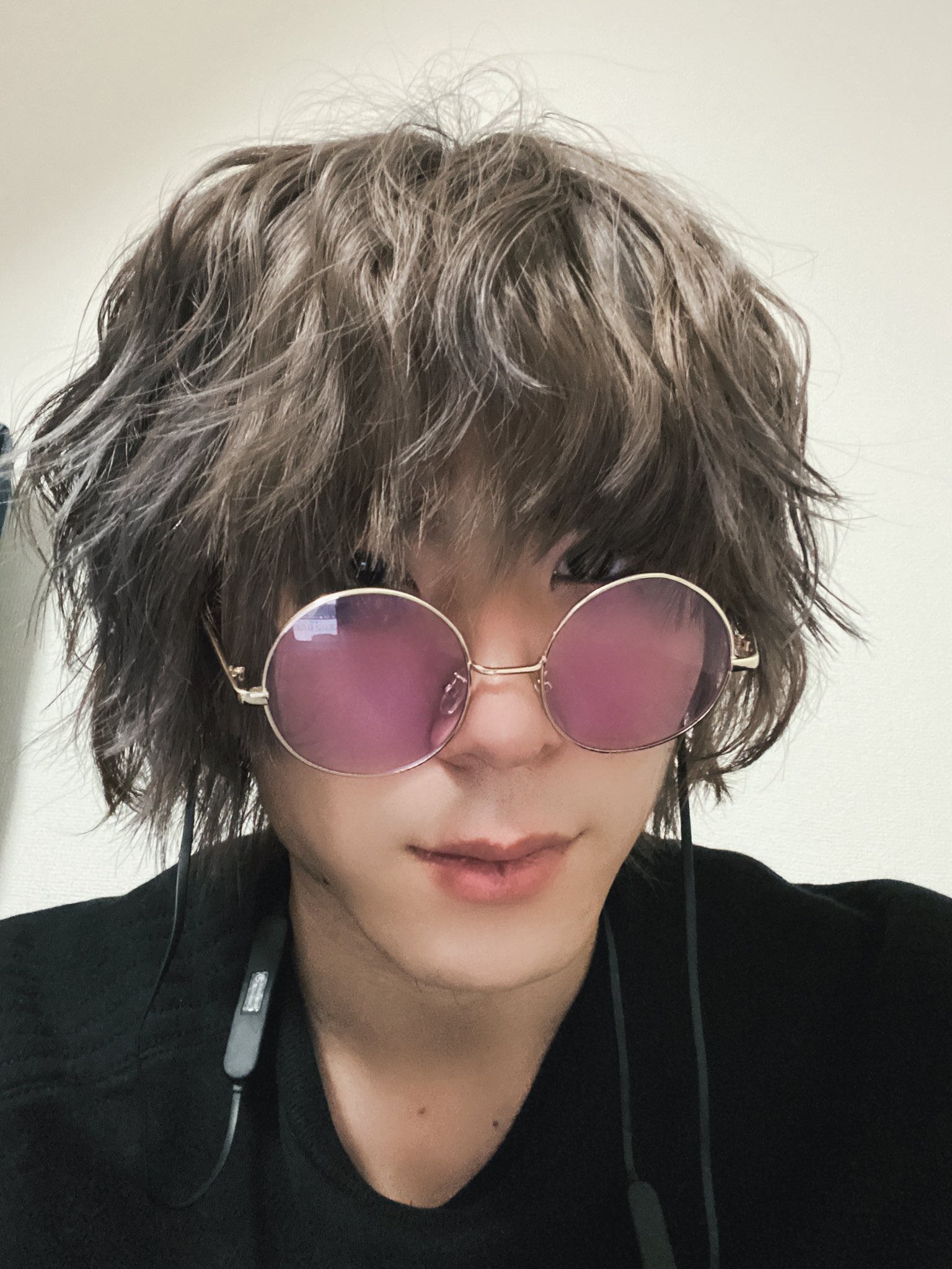 浅野虎太 Twitterren やっと長髪からおさらばできた るろ剣情報解禁されてからまっけんの髪型に惚れて雪代縁風ハイトーンウルフにしてきました 今までしてきた髪型の中でダントツお気に入り