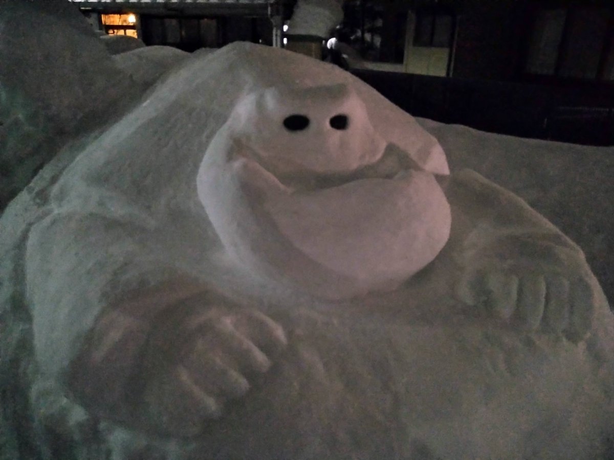 間仕切屋knw あまりの降雪量の為 雪の捨て場もなく 雪だるま の作品 作りに勤しんでおりました マシュマロウ アナ雪 雪像 間仕切屋knw あまりの降雪量の為 雪の捨て場もなく 雪だるま の作品 作りに勤しんでおりました マシュマロウ アナ雪 雪像