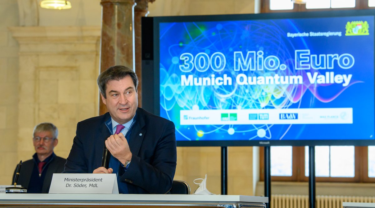 janis_eitner's tweet photo. Bayern möchte die Entwicklung des ersten deutschen #Quantencomputers mit 300 Mio € vorantreiben. Am Montag gründeten dazu die @badw_muenchen, die @Fraunhofer-Gesellschaft, die @LMU_Muenchen, die @maxplanckpress & die @TU_Muenchen das "Munich Quantum Valley". #WeKnowHow https://t.co/OARAcR1Ysg