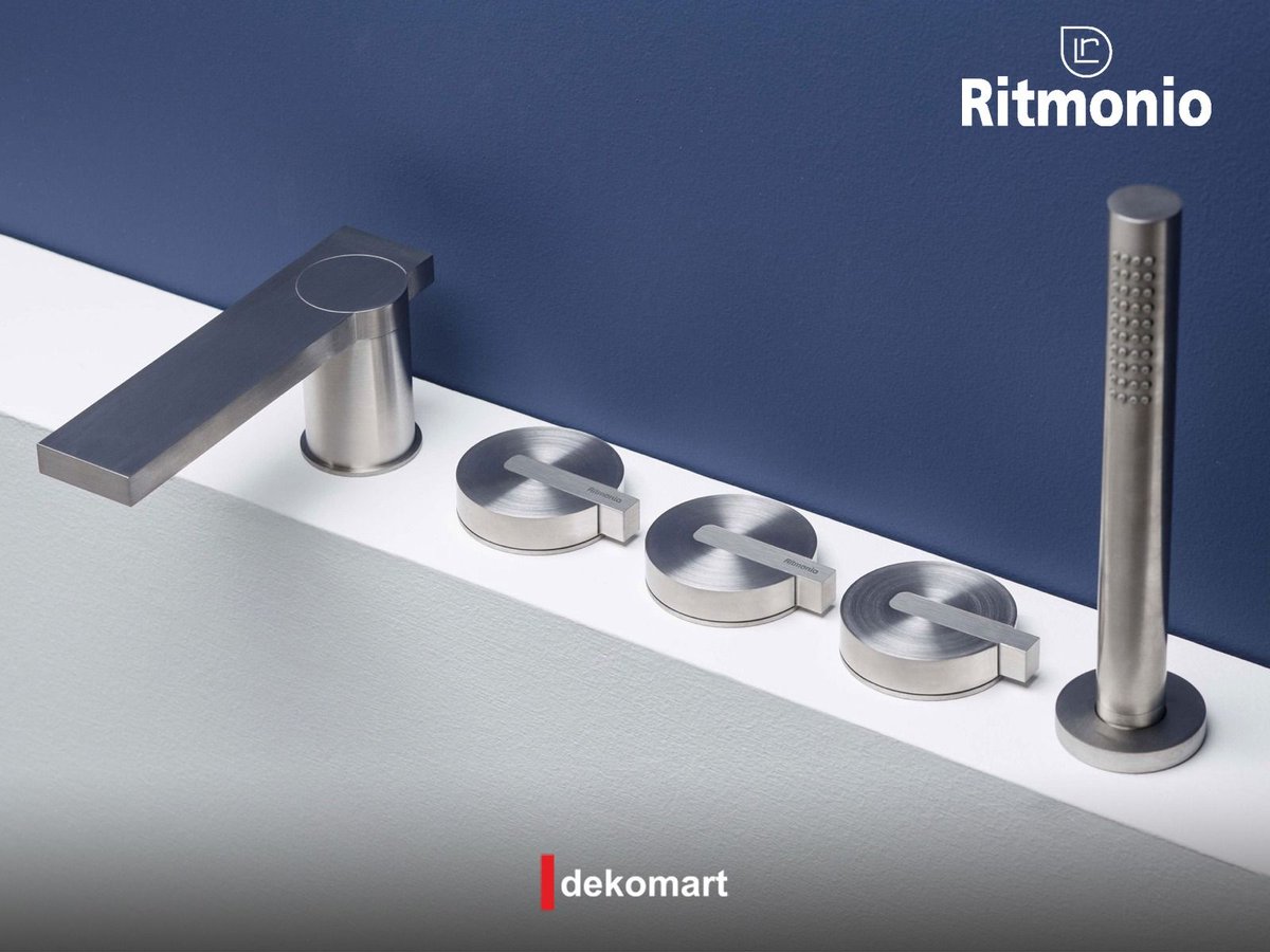 dekomart tweet media