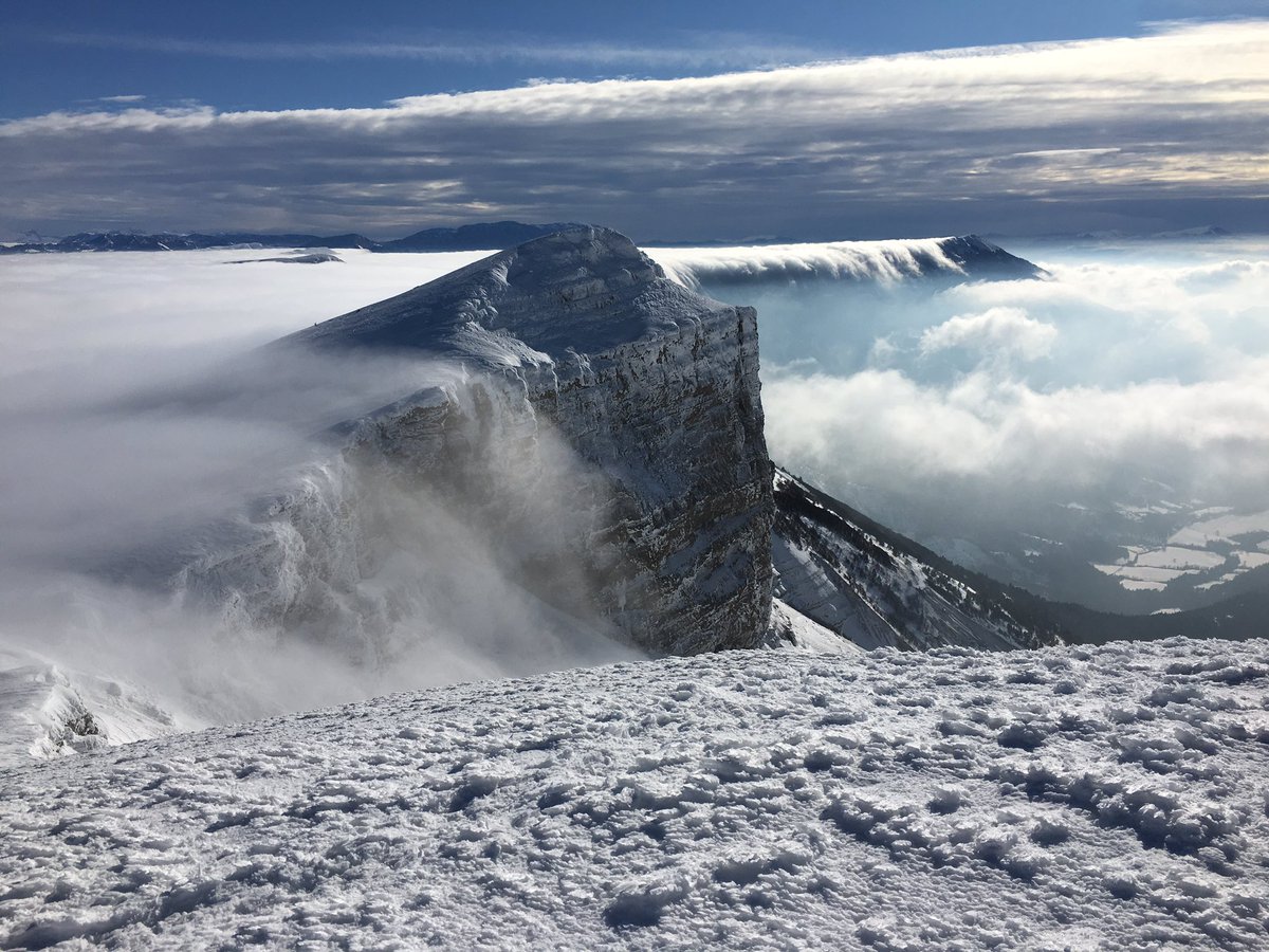 Quand neige, nuages et brume se mélangent ... hier au Pas de l’Infernet (Vercors) @ladrometourisme <a href="/itinera_magica/">Itinera Magica</a>