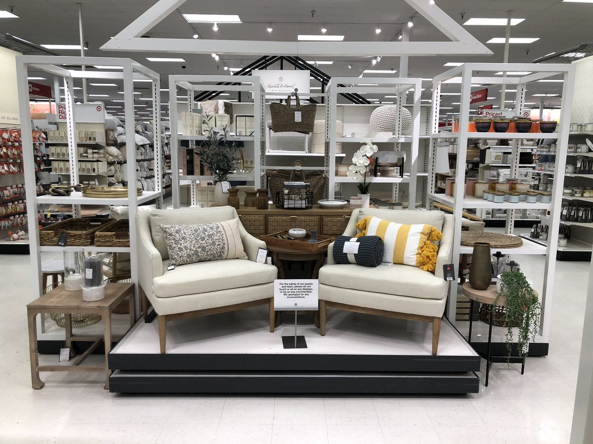 I’m in love with the new Threshold set 😍 #TargetHasStyle #T76