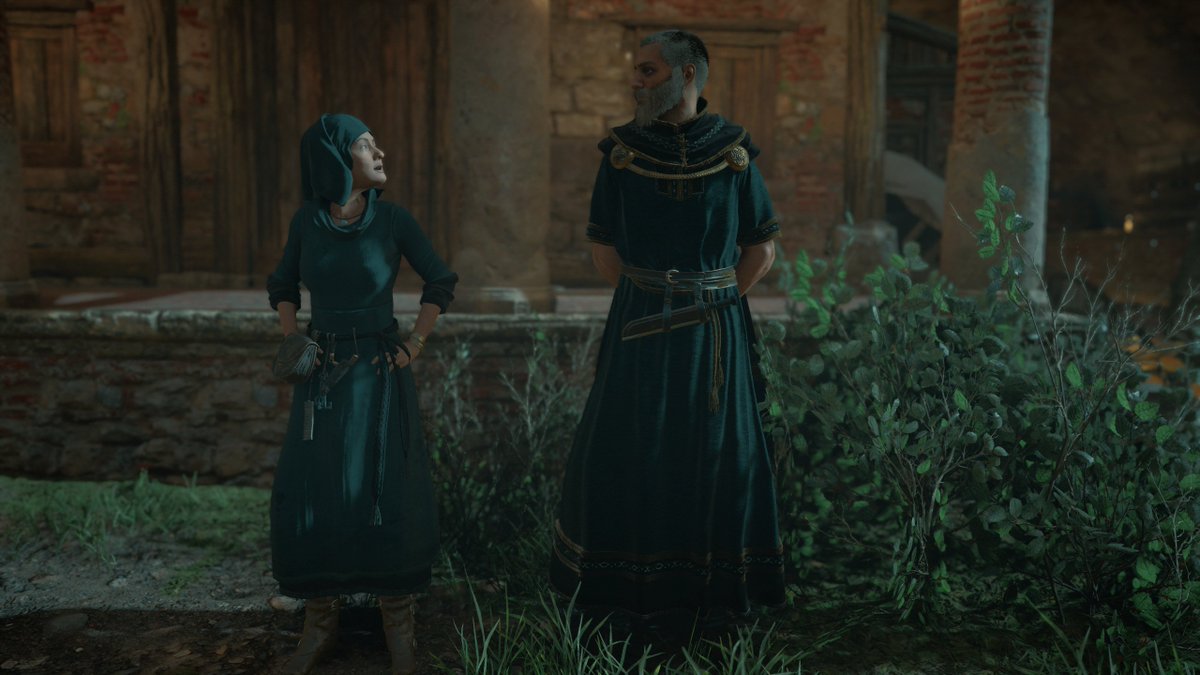 Wealthier men would very likely wear these longer tunics with elaborate embroideries/tablet-woven ornaments, rich colors and brooches + round pendants.Usually in medieval times, the longer the clothing, the higher the status was. Long meant less freedom of movement to work.