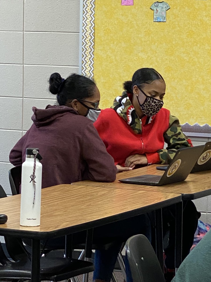 Amy_LLewis's tweet photo. Mock interview day in ECE I! #Bettertogether #Weareprepared #RHCTAE https://t.co/DtqdK5u46V