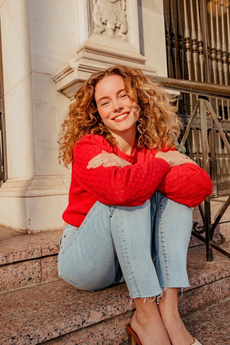 my71mag's tweet photo. Into the Light ☀️🎶 The art of the sonic narrative with singer/songwriter @cynthialovely: https://t.co/ESGuikR7rY (📸: Jerry Maestas) #cyn #music #musician #71magazine #my71mag #lightandsound #artslesstraveled https://t.co/hAmJfppcDi