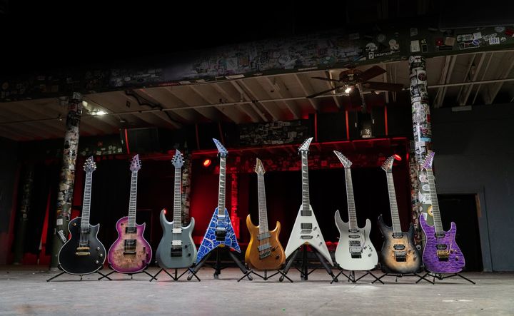 JacksonGuitars's tweet photo. Fingers crossed there is nowhere to go but up in #2021🤞 And we'll start with this killer #new #jackson #ProSeries lineup! 🤘🏾 Hit the link to see our full Winter &amp; Spring products!  #jacksonguitars  ...  which would you buy first? https://t.co/jZtKXov9Gz https://t.co/T4MdXoAZoG