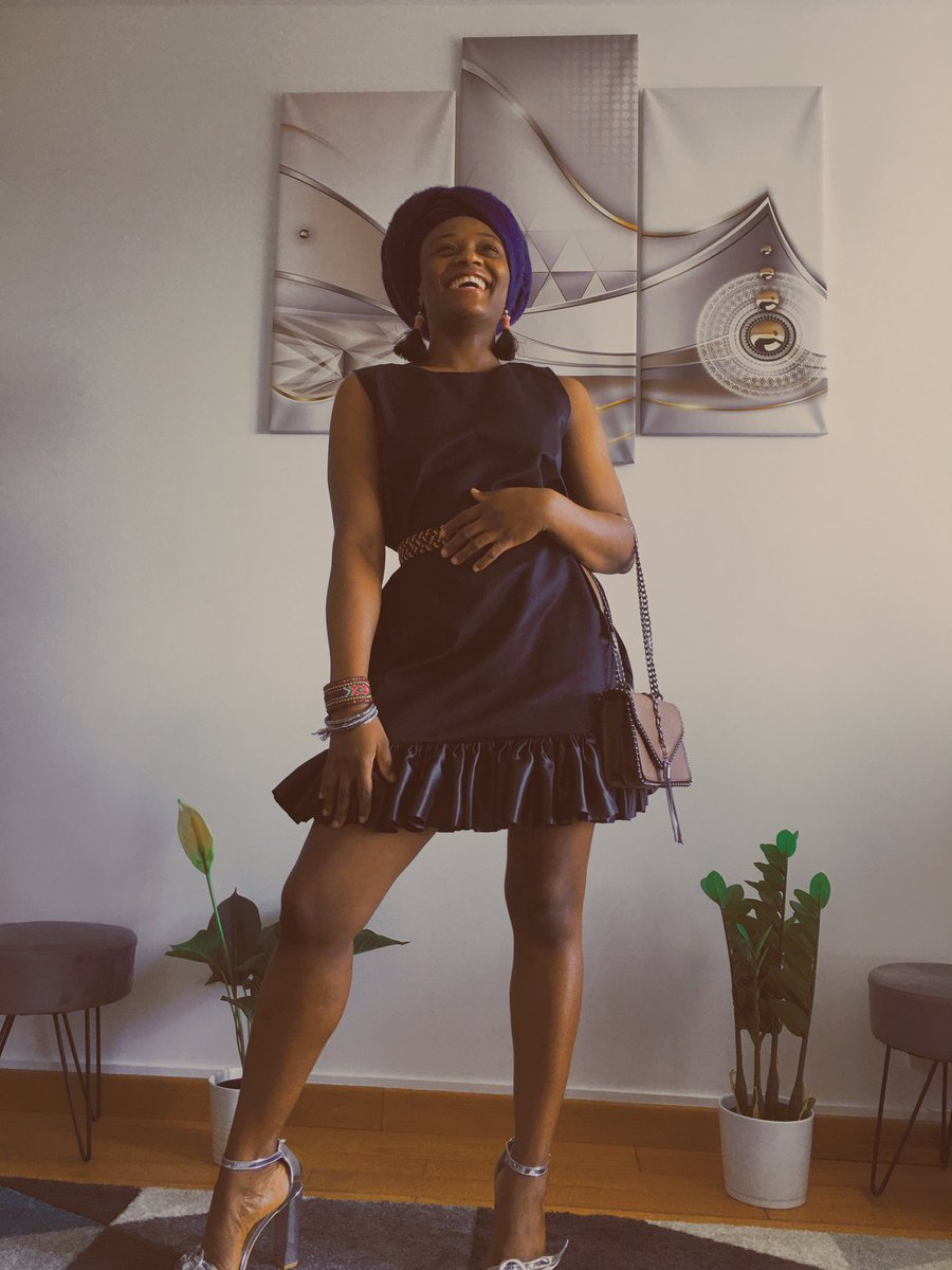 AdejoPriscilla's tweet photo. Just Feeling myself. 
Designed and made by yours truly. https://t.co/hbOERrHX45