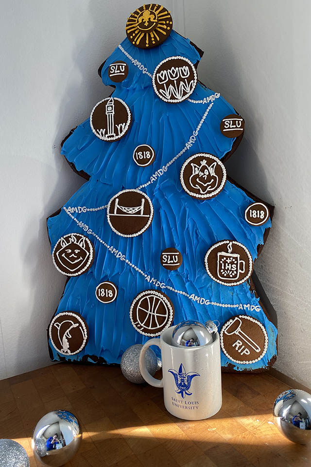 SLU_Official's tweet photo. This Christmas season, Saint Louis University introduced the first annual Great Billiken Bake-Off. The response was overwhelming, with entries pouring in from students, staff, faculty and alumni. Feast your eyes on the results: https://t.co/K5j4uJtmNV #SLUBakeOff https://t.co/jQgpevBoaH