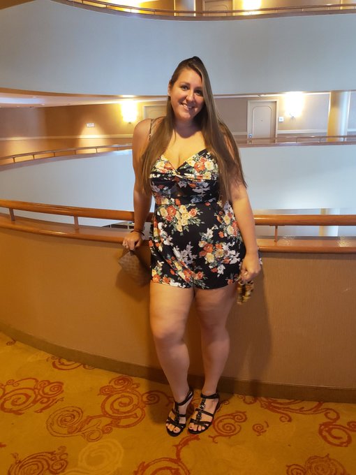 I miss exploring, hoping for a better 2021 for all of us 💙 https://t.co/IpeOxUYpJc<a href="/tag/bodypositive"class="tags"><span>#bodypositive</span></a><a href="/tag/bodypositivity"class="tags"><span>#bodypositivity</span></a>