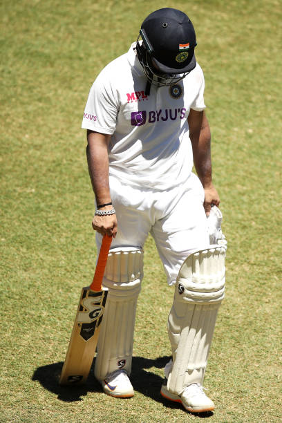 While he may not be best gloveman for overseas for some but Rishabh Pant forced them to think again as he becomes the1st wicket keeper batsman among Asians to hold most test runs512at an avg of 56.88. His 97 in the 2nd inning despite being injured will be special #RishabhPant