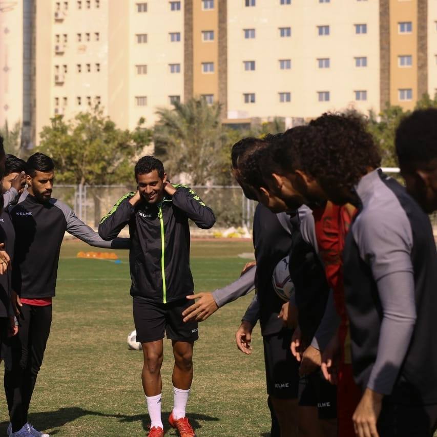 لاعبو سيراميكا يرحبون بالوافد الجديد أحمد ياسر ريان