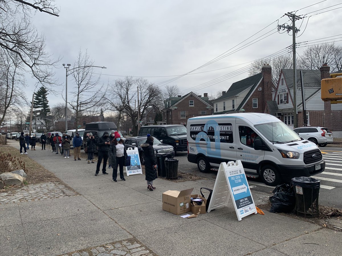JeffreyDinowitz's tweet photo. Wonderful to see @NYCHealthSystem’s mobile testing unit in the #Woodlawn neighborhood this morning! COVID testing will take place in front of the Woodlawn Playground, now through Jan 15th 8AM-7PM. Help fight the spread and get tested at this new #TestingSite. #fightCOVIDNYC https://t.co/GRW1LUU3SS