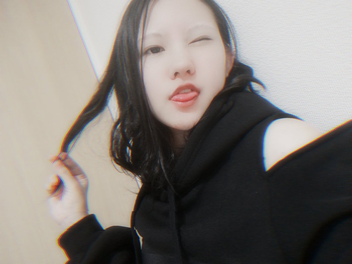 seimei_onmyouji's tweet photo. #2021年 #今年もよろしくお願い致します #セクマイさんと繋がりたい #LGBTQさんと繋がりたい #Neutral #中性さんと繋がりたい #男装女子 #男装好きさんと繋がりたい 

中性になり切れていない淋しき人種。
重度のヲタク。
服は女物から男物迄幅広く。

こんな俺だけれど仲良くしてくれませんか？ https://t.co/bYWPeM7UnW
