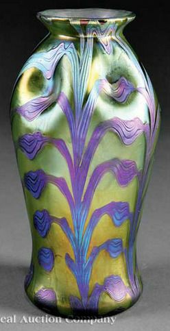 LadyCecilyNevil's tweet photo. @Seishonagon3 @BitchHeiress @LadyVinters @katefitz1952 @MuseumSharon Loetz Witwe Jugendstil Glass Objets d'art Month Day 11 https://t.co/CSvKpjvJua