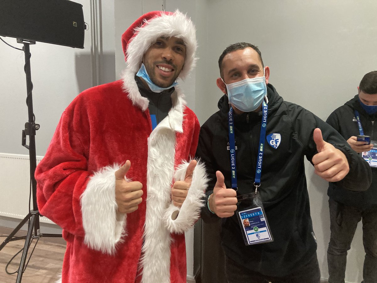 Le <a href="/GF38_Officiel/">Grenoble Foot 38</a> est aussi dans le haut de tableau en matière de com' depuis le début de la saison.
Pour en parler 100% passion GF38 accueille ce soir <a href="/AlexisSandre/">Alexis Sandre</a> le responsable de la communication du club. RDV après le journal de 18h.