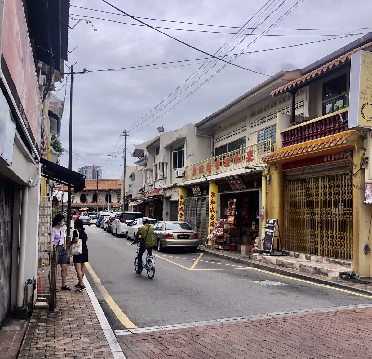 MYmesrabasikal's tweet photo. “It may deter the uncles and aunties from cycling to Pasars etc. People who don’t cycle daily as a form of commuting should not come out with policy without consulting those who do” - an FB comment @MOTMalaysia @SuretSingh @TheBasikal https://t.co/hXZWbaPSmB