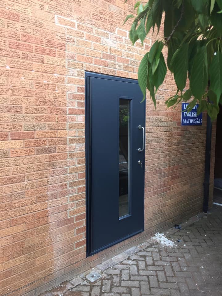 crshutters's tweet photo. *** SECURITY DOORS ***

We offer a wide range of bespoke security doors. Available in several colours.

For more information, please call 0114 2441 178. Alternatively hit the link below and visit our website.

https://t.co/MXk3mfsL7m

#crshutters #security #securitydoors #doors https://t.co/Feu4z5ht2o