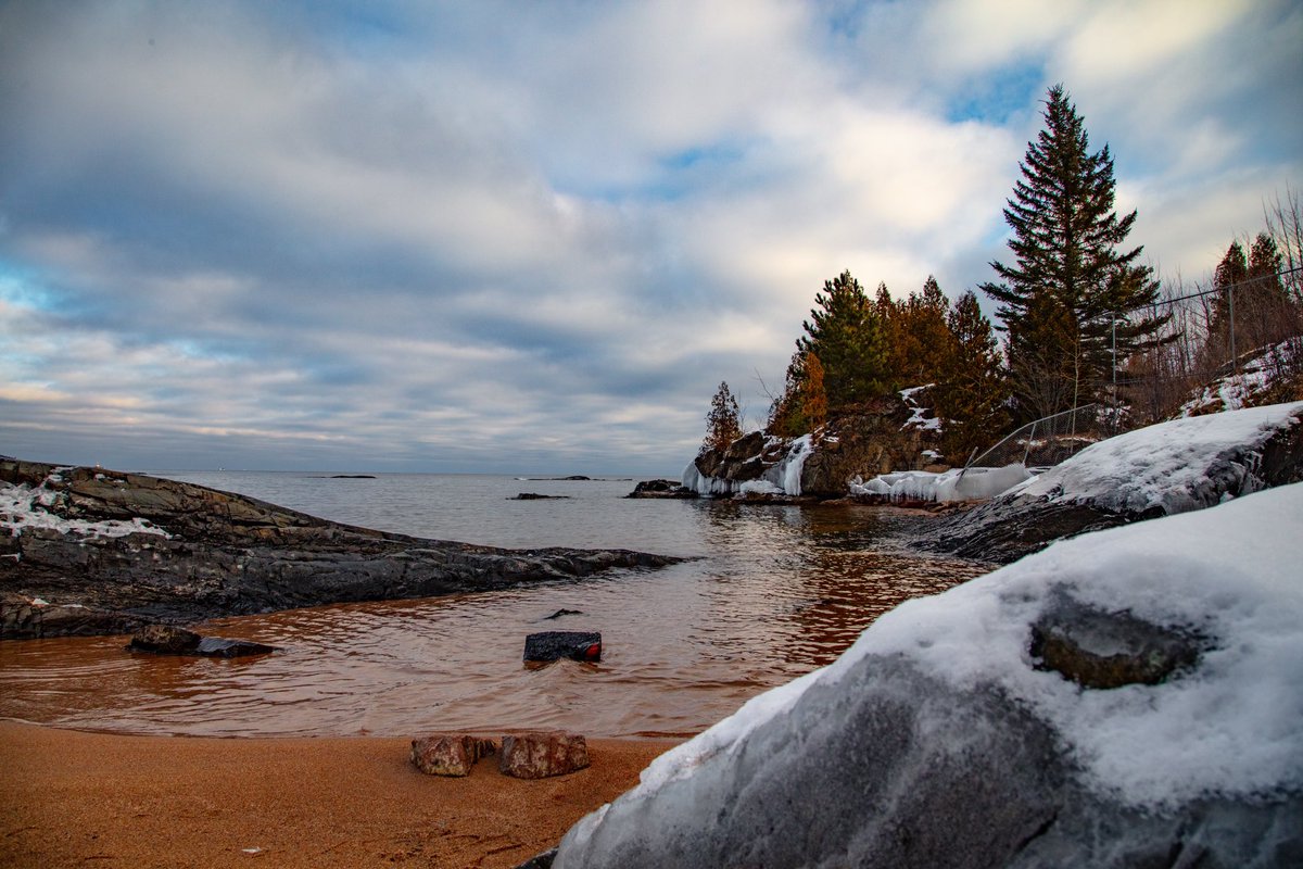 eldonmcgraw's tweet photo. This is a photo I took yesterday in beautiful Marquette, Michigan. My first trip here. What a hidden jewel it is here! https://t.co/WjBTMSvaTX