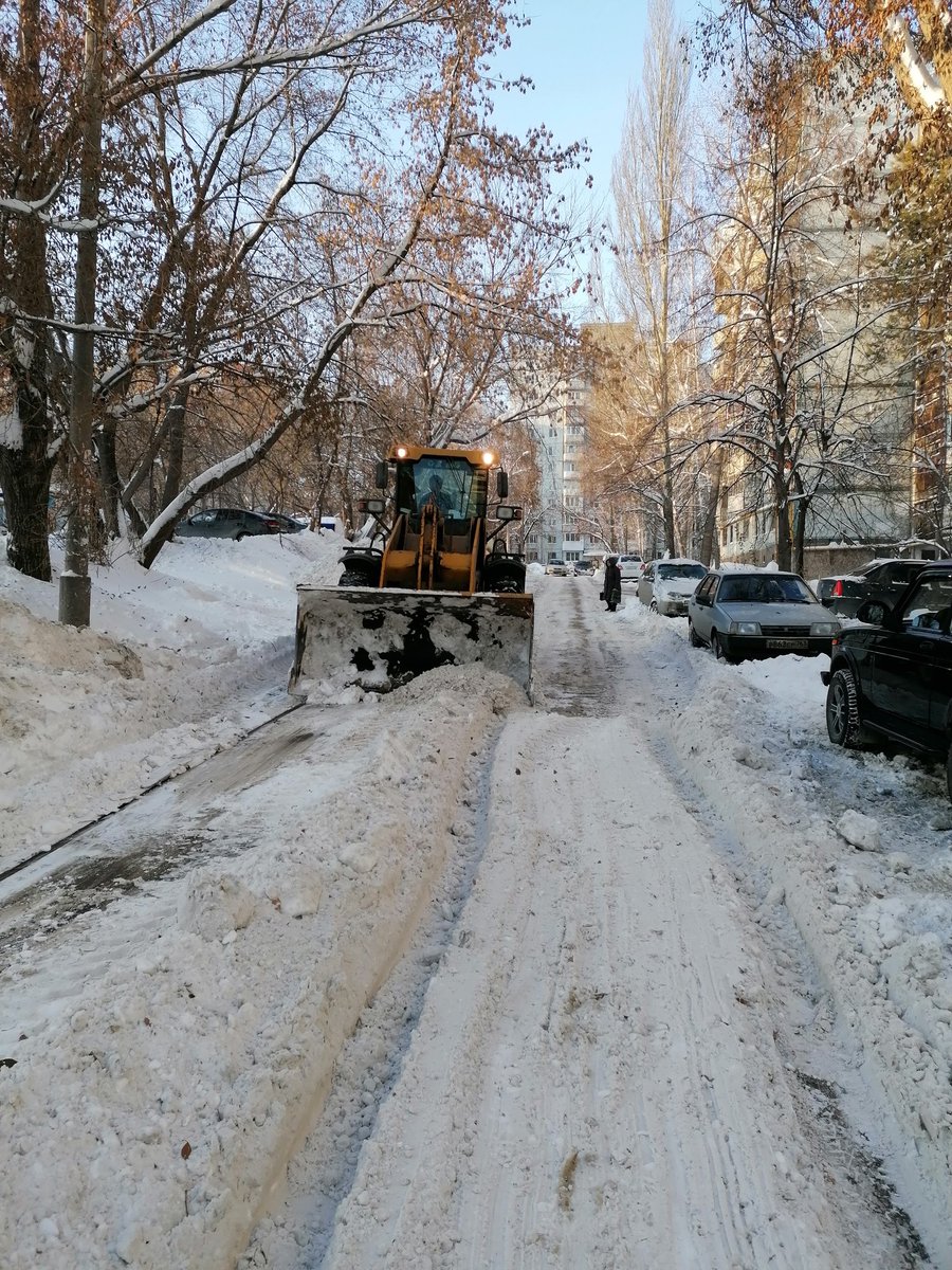 privo11's tweet photo. 11.01.21г. в 16ч прошла механизированная уборка внутриквартальной дороги по ул. Воронежской, 137,139,141,143. https://t.co/3NfbOYk8QV