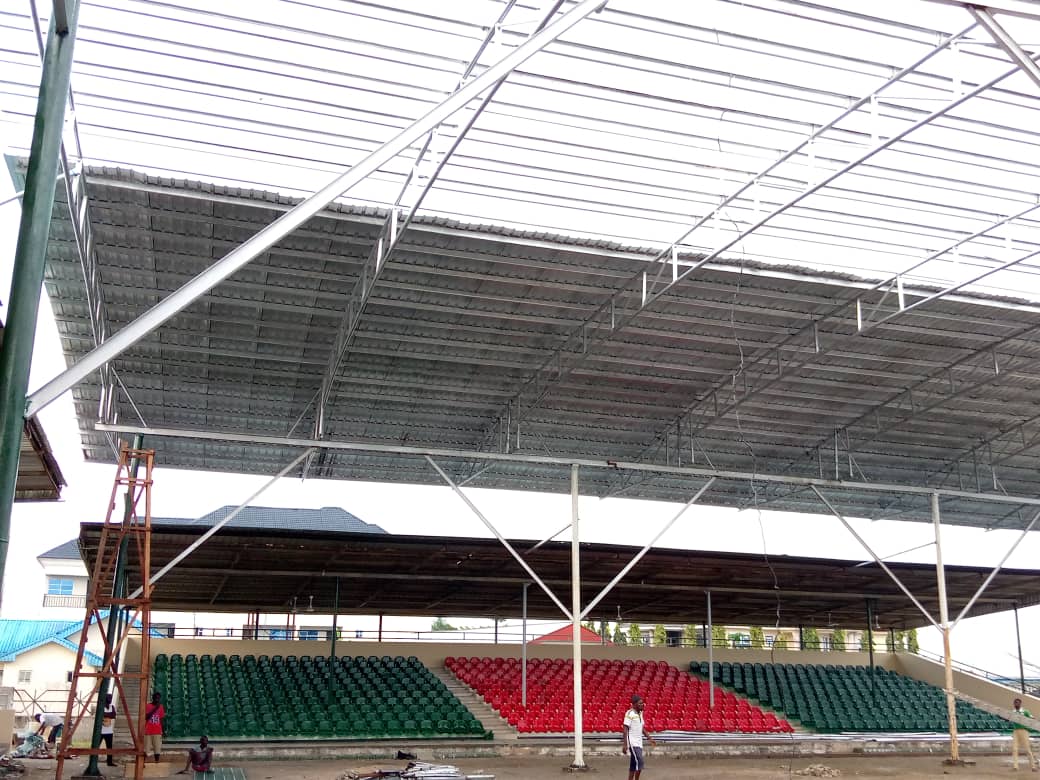 TrackaNG's tweet photo. N40m was allocated in the 2020 FG ZIP for the construction of recreation centre( City hall) in Okpoama, Brass LGA, Bayelsa East Sen. District, Bayelsa State.

We tracked and report that a 2,000 capacity seater playground ONGOING at Okpoama community.

Agency: BCDA

#GetInvolved https://t.co/GzSubCyX3J