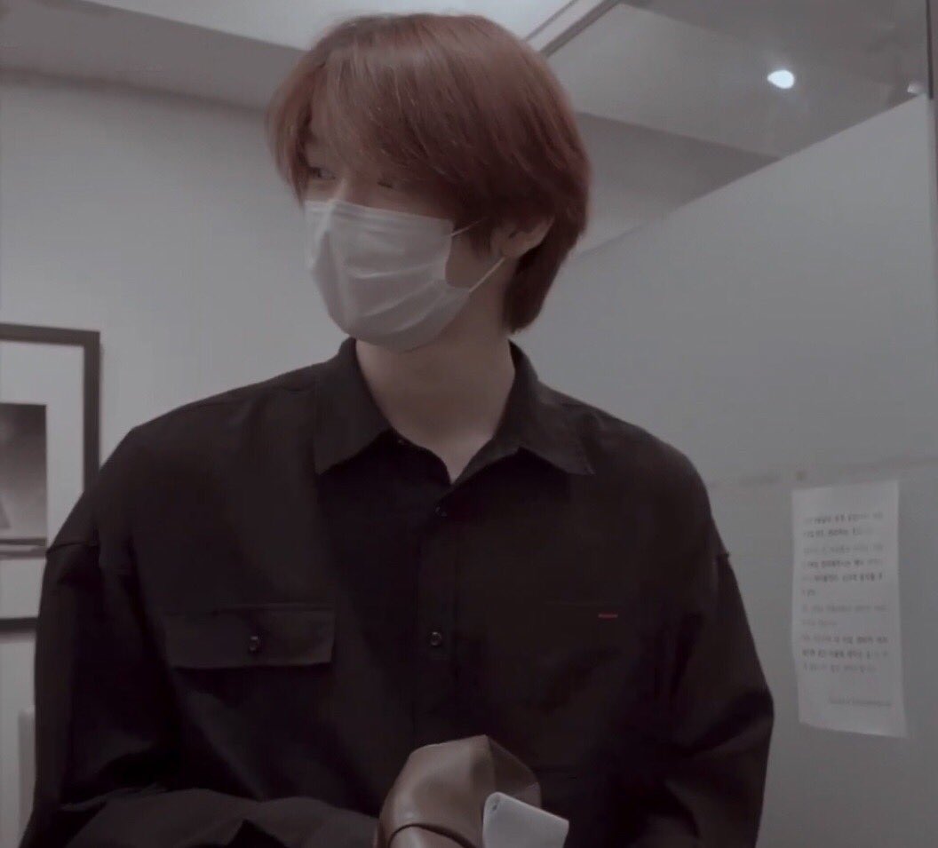 mepuppieyou's tweet photo. ซองชานออลแบลคหน้าสดผมไม่เซ็ต ก็คือแรงหมดเลย มีไรค่อยๆพูดค่อยๆจาได้มั้ย รู้แล้วว่าหล่อมาก https://t.co/Izu2IzTVpm