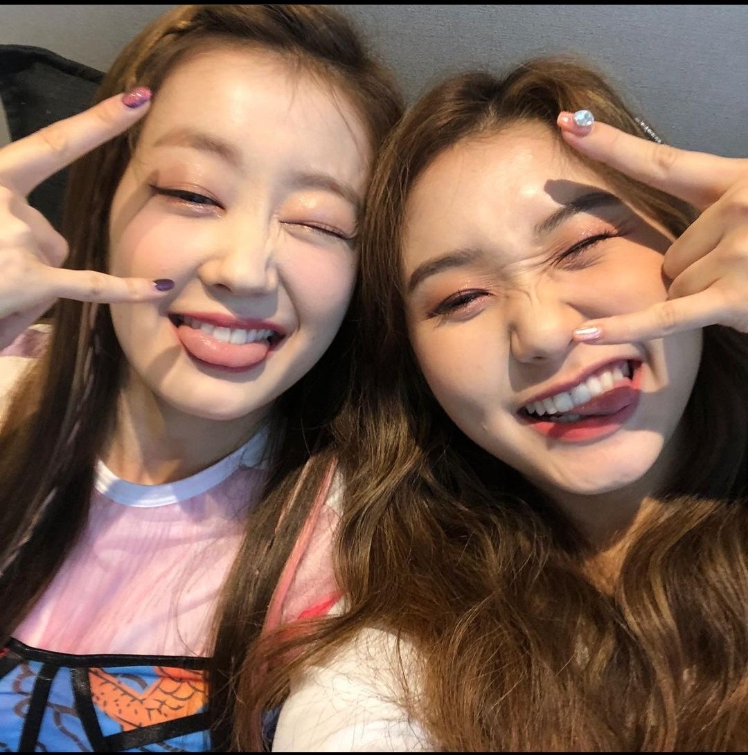 jinhelola's tweet photo. @5ecretNumber
#SECRETNUMER 
#시크릿넘버 https://t.co/G9j9mTwNhY