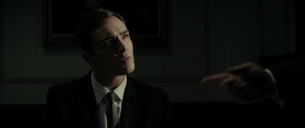 J エドガー 最新情報まとめ みんなの評価 レビューが見れる ナウティスモーション