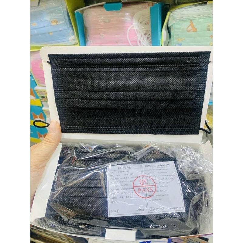 maetyplt's tweet photo. แมสฟ้ากล่องละ70 แมสดำกล่อง90 
(แมสดำขออณุญาตเจ้สของนะค้าไม่ได้ถ่ายไว้ )
#แมสพร้อมส่ง  #แมสปิดปาก  #แมสราคาถูก #แมสยกกล่อง https://t.co/2DSHJzNzsd
