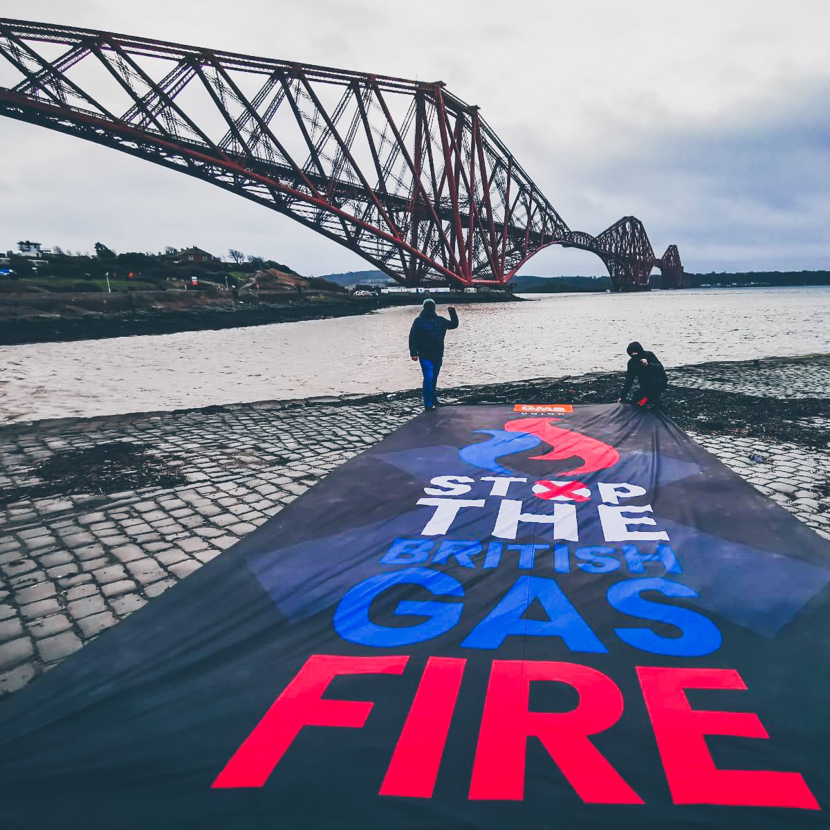 GMBScotOrg's tweet image. Today is the last day of the strike, but the #StopTheBritishGasFire🔥 banner is still on the move and our members are still fighting for their future.

British Gas, drop the fire and rehire threat and get back round the table with @GMB_union.