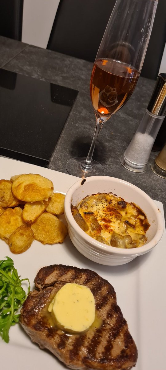 Lockdown birthdays aren't all that bad, great weekend had with my boy ❤ #lockdown #birthday