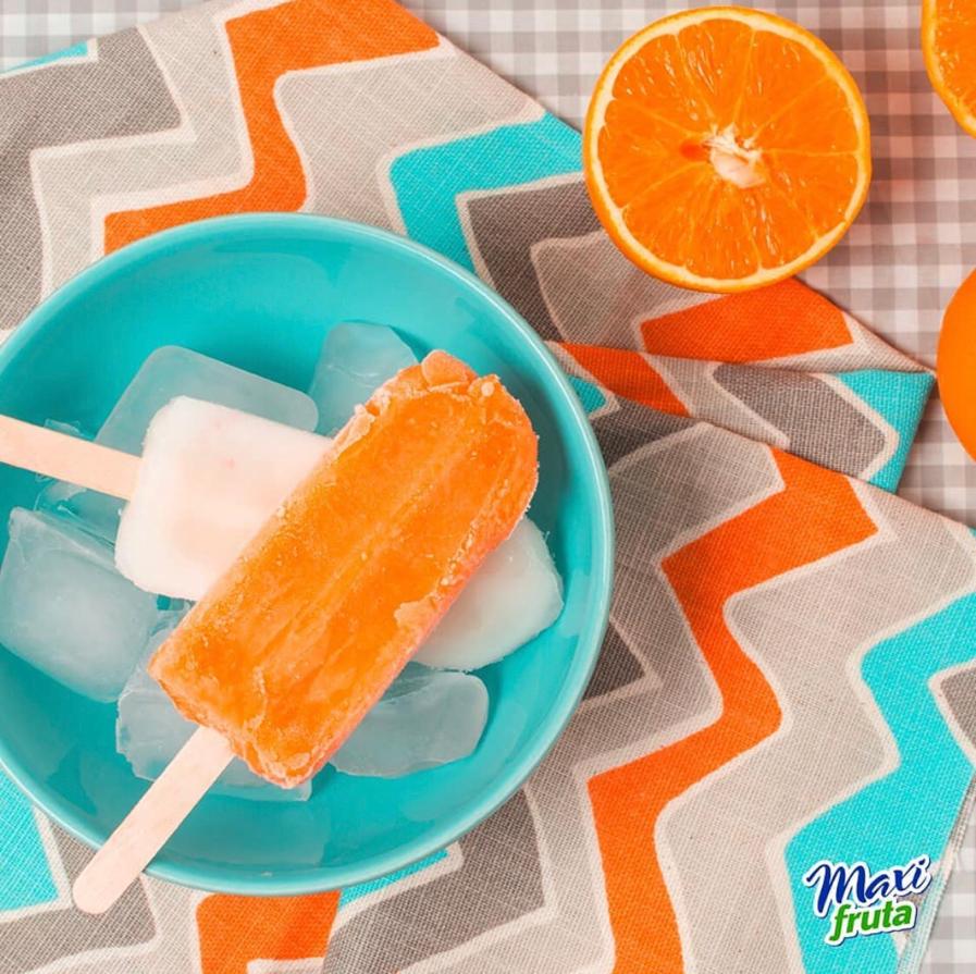 JMaxifruta's tweet photo. Innová y sorprende! Agregale tu Jugo Maxi Fruta preferido a los helados y disfrutá de un sabor unico. 
#MaxiFruta #Verano2021 #Uruguay https://t.co/VytPTu31fD
