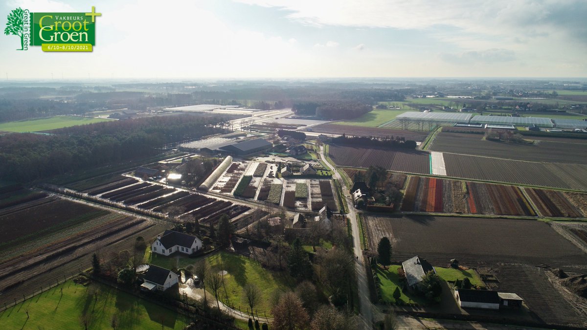 Ook het vergeten seizoen biedt een prachtig en veelzijdig #sortiment aan planten. 

Lees erover in de #KwekersBode. We geven deze op 19 januari 2021 in twee talen uit!

<a href="/ZundertseBode/">Zundertse Bode</a> <a href="/gem_zundert/">Gemeente Zundert</a> <a href="/KonVerBoskCult/">KVBC</a> <a href="/Roelandsbv/">Roelands BV</a> 

Luchtfoto gemaakt in januari 2021.