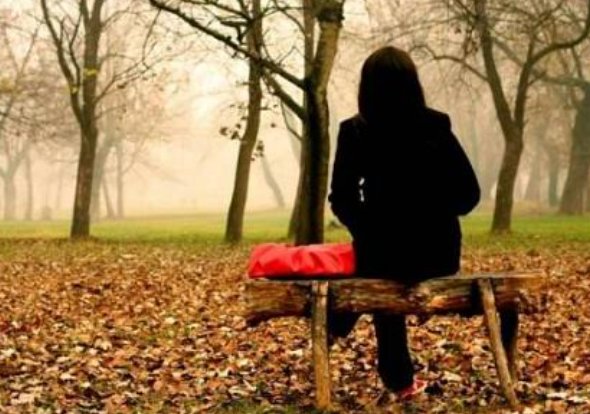 Dedim ya işte, bocalıyorum.
Yeniden yaşamaya başlamak kolay mı?🍁