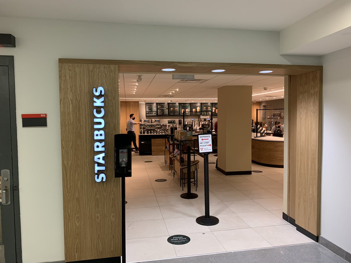 l_s_tweets's tweet photo. Starbucks in @CarletonRes is open! @CarletonDining yay! Our RLS already enjoying their first cup :) #starbucks https://t.co/mqNejKOIxB