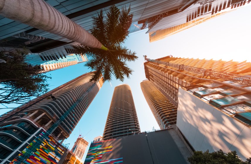 AssetRpm's tweet photo. https://t.co/GiNo6rHTJA

Nationwide home sales down, while the South Florida area follows suit with a 20% reduction in availability.
#propertymanagement #realestate #property #propertymanager https://t.co/k0dYDMNB3l